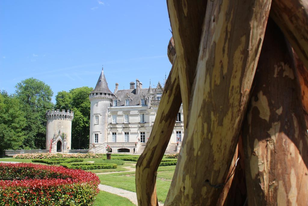 Chateau-Hotel De Nieuil Zewnętrze zdjęcie