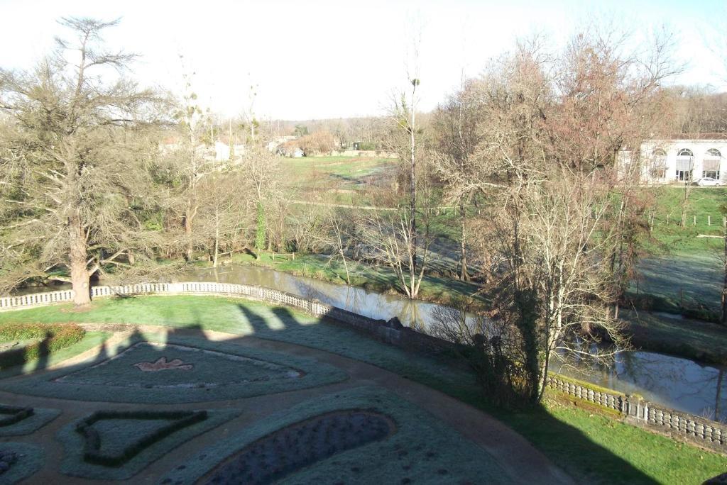 Chateau-Hotel De Nieuil Zewnętrze zdjęcie