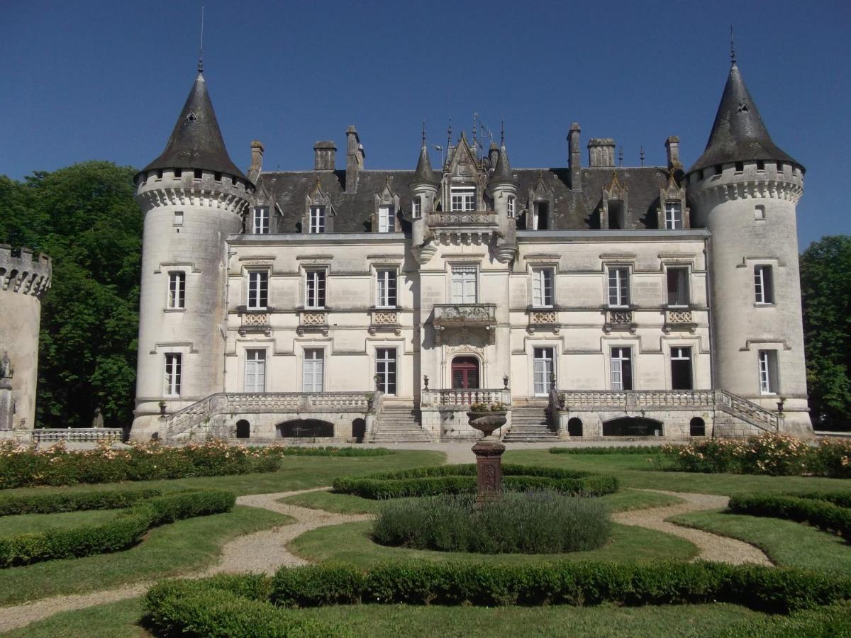 Chateau-Hotel De Nieuil Zewnętrze zdjęcie