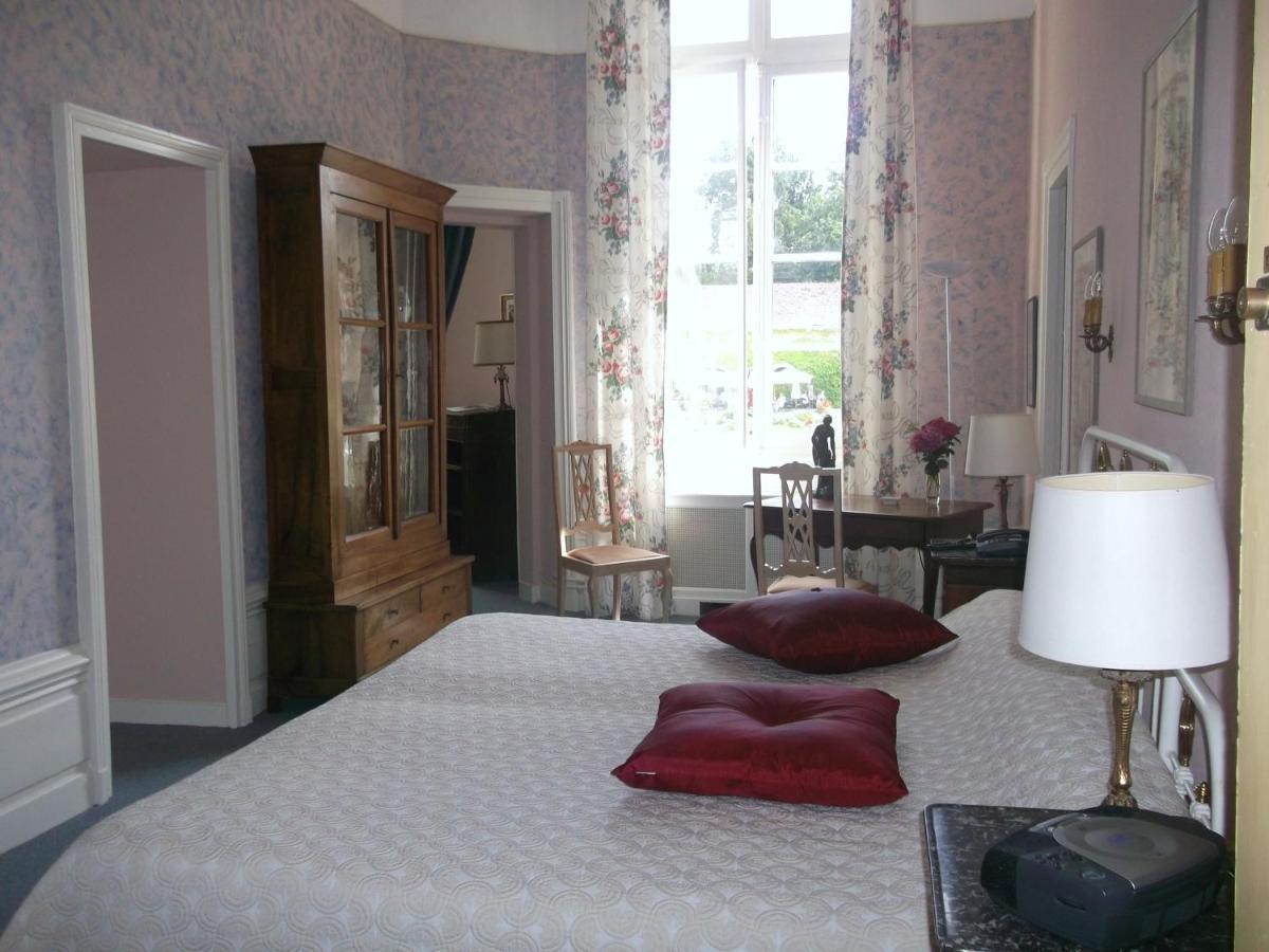 Chateau-Hotel De Nieuil Zewnętrze zdjęcie